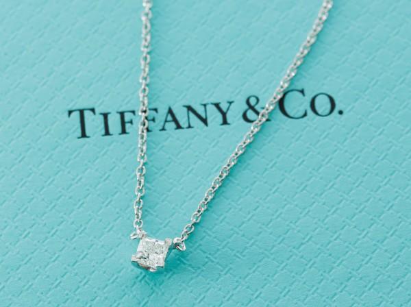 Tiffany & Co. (ティファニー) PT950 ネックレス ソリティア スクエア プリンセスカット